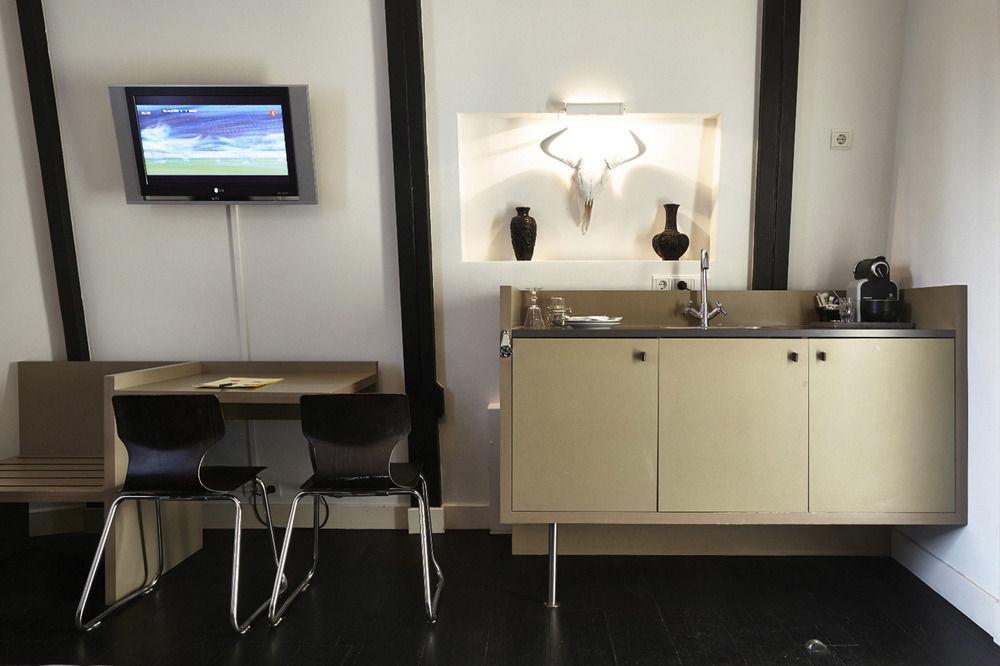 Weber Hotel 397